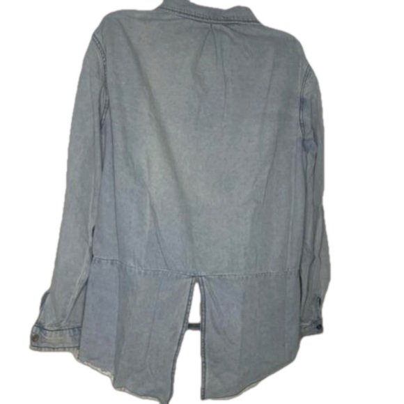 Button down light denim shacket - Picture 3 of 5